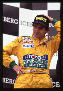 Il pilota Nelson Piquet (n.20) terzo con la Benetton-Ford