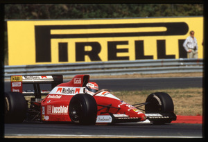 Il pilota Emanuele Pirro (n. 21) su Dallara-Judd gommata Pirelli