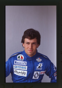Il pilota Andrea De Cesaris della scuderia Ligier