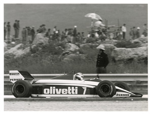 Il pilota Nelson Piquet (n.7) su Brabham-BMW