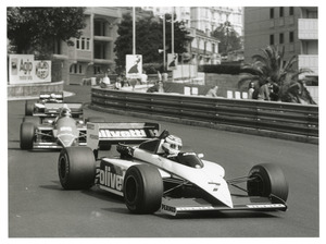 Il pilota Nelson Piquet (n. 7) su Brabham-BMW gommata Pirelli