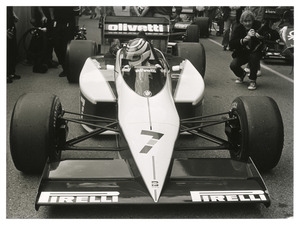 Il pilota Nelson Piquet (n. 7) ai box Brabham