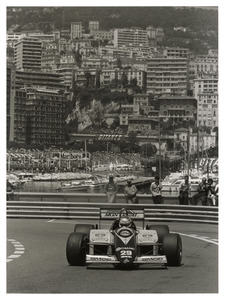 Il pilota Pierluigi Martini (n. 29) su Minardi-Motori Moderni gommata Pirelli
