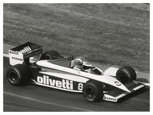 Il pilota Marc Surer (n. 8) su Brabham-BMW gommata Pirelli