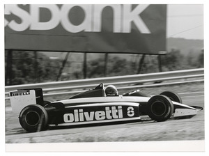 Il pilota Marc Surer (n.8) su Brabham-BMW gommata Pirelli