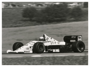 Il pilota Teo Fabi su Toleman-Hart durante il campionato 1985