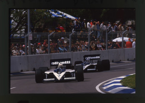 Il pilota Riccardo Patrese (n. 7) su Brabham-BMW gommata Pirelli