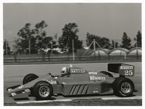 Andrea De Cesaris su Ligier/Renault durante il Gran Premio del Brasile