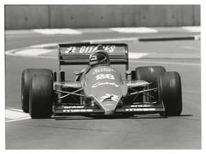 Jacques Laffite su Ligier/Renault durante il Gran Premio di Australia del 1985