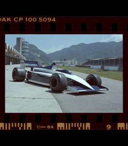 La Brabham/BMW gommata Pirelli fotografata ai box del circuito di Jacarepagu&agrave;
