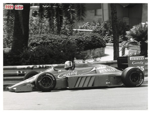 Andrea De Cesaris su Ligier