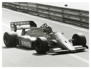Piercarlo Ghinzani su Osella FA 1F numero 24