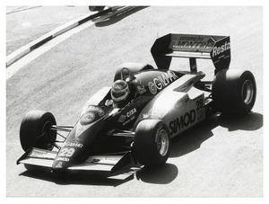 Pierluigi Martini sulla Minardi M 185 numero 29
