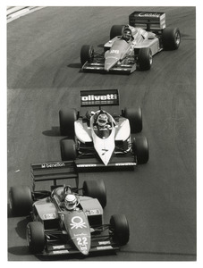 Jacques Laffite su Ligier (n. 26) e Nelson Piquet su Brabham (n. 7), gommate Pirelli, Riccardo Patrese su Alfa Romeo (n. 22)