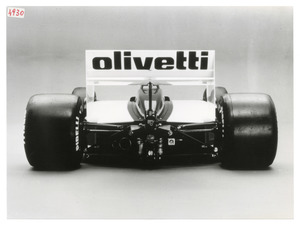 Brabham BMW BT 55 fotografata in studio