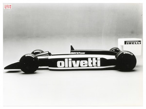 Brabham BMW BT 55 fotografata in studio