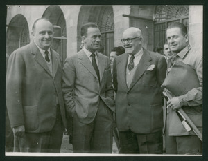 Alfredo Binda, Arturo Pozzo e Adriano Rodoni, insieme a un'altra persona