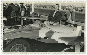 Il pilota argentino Roberto Bonomi, vincitore della 500 miglia Argentina del 1954