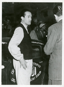 Il pilota Umberto Maglioli nel 1954