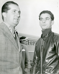 Il pilota automobilistico Alberto Ascari (a sinistra) e il pilota motociclistico Umberto Masetti (a destra)