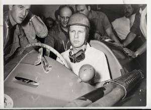 Il pilota Peter Collins al Gran Premio d'Argentina del 22 gennaio 1956