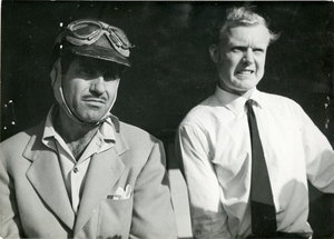Drivers Carlos Menditeguy and Mike Hawthorn at the Argentine Grand Prix of 22 January 1956