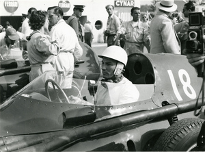 Il pilota Stirling Moss al Gran Premio d'Italia del 1957
